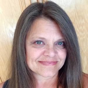 Meet your Posher, Carrie